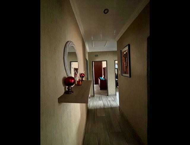 3 BEDROOM HOUSE FOR SALE IN VANDERBIJLPARK CW 2